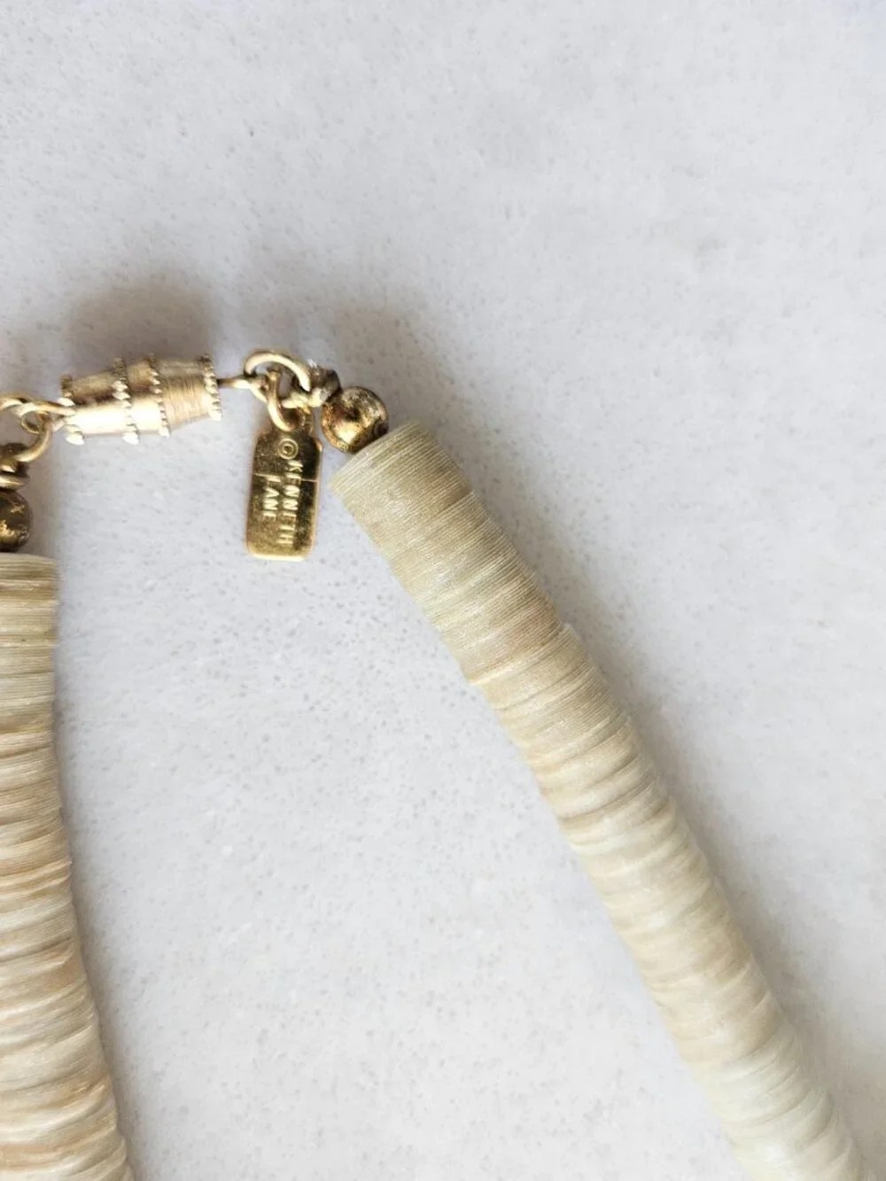 RARE AND VINTAGE KENNETH LANE PUKA / HEISHA SHELL NECKLACE WITH SHELL FRAGMENTS